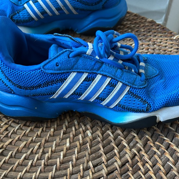 Adidas Haiwee shoes in Glory Blue, Cloud White, and Core Black Men’s Size 8 Used - Picture 6 of 9